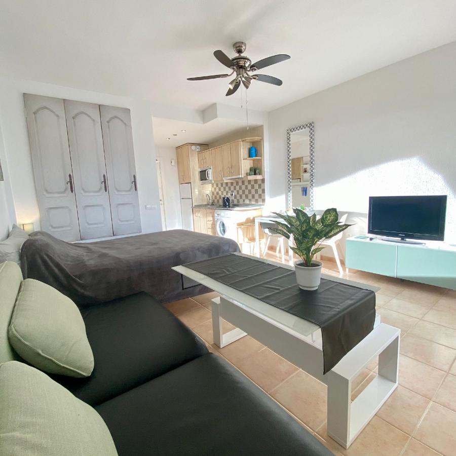 Apartamento Benalbeach Seaview Studio Benalmádena Exterior foto